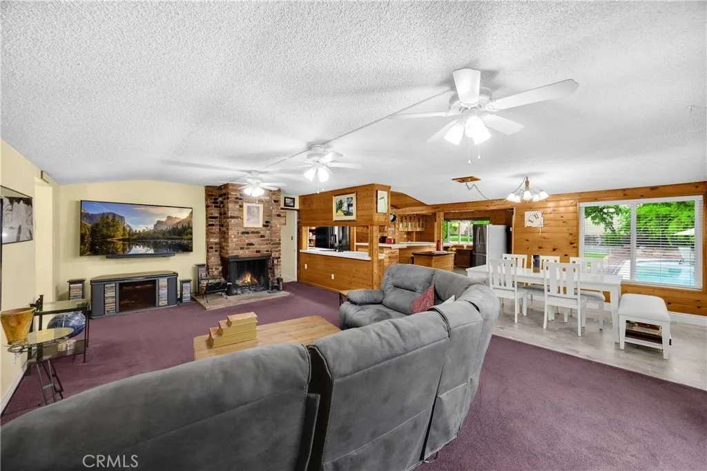 1005 E Woodland Lane, Glendora, California 91741 home-pic-7